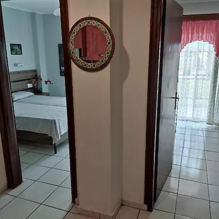 Elli With Free Private Parking Hostel *