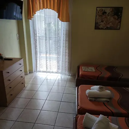 Elli Hostel *