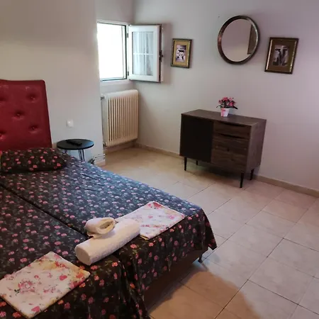 Hostel Elli *