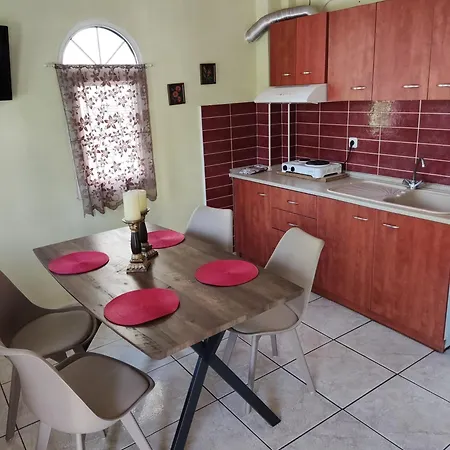 Hostel Elli With Free Private Parking
