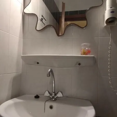 Hostel Elli With Free Private Parking
