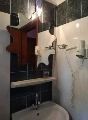 Elli With Free Private Parking Hostel Olympiaki Akti