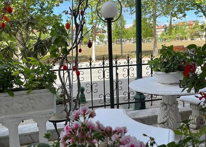 Elli With Free Private Parking Hostel Olympiaki Akti