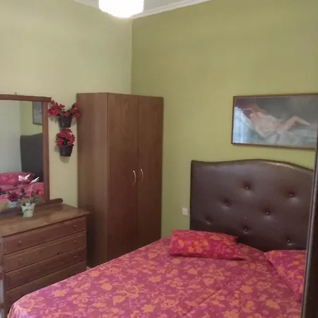 Elli Hostel Olympiakí Aktí