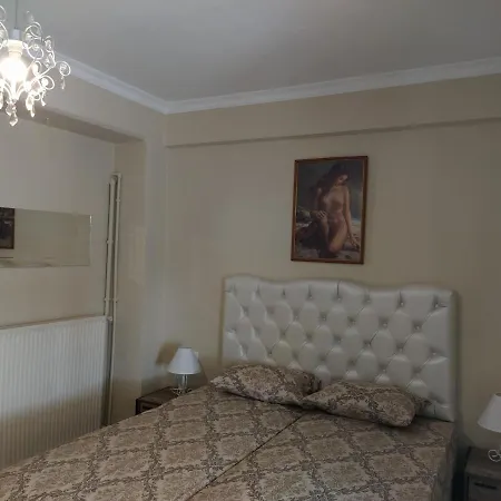 Elli Hostel Olympiakí Aktí