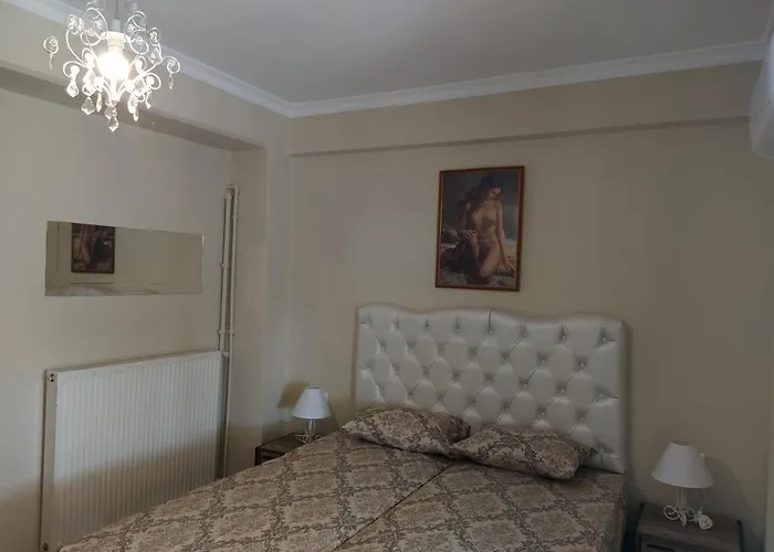 Elli With Free Private Parking Hostal Olympiakí Aktí