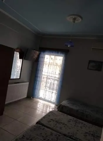 Hostal Elli With Free Private Parking *