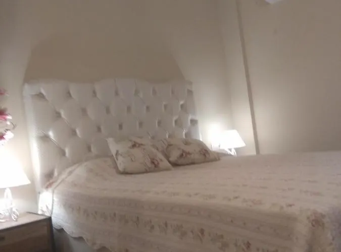 Elli With Free Private Parking Hostal