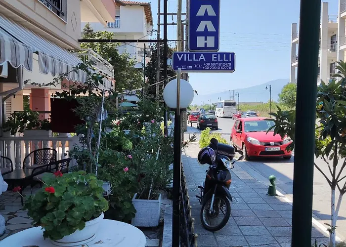 Hostal Elli With Free Private Parking Olympiakí Aktí