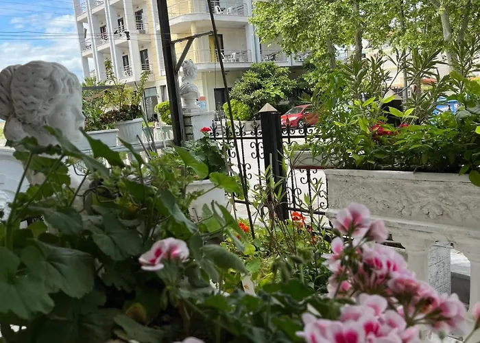 Hostel Elli With Free Private Parking Olympiakí Aktí
