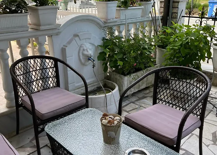 Elli With Free Private Parking *